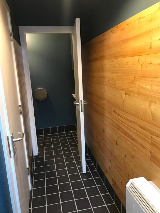 Loch Ness Backpackers Lodge ドラムナドロッキット エクステリア 写真