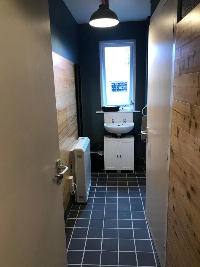 Loch Ness Backpackers Lodge ドラムナドロッキット エクステリア 写真