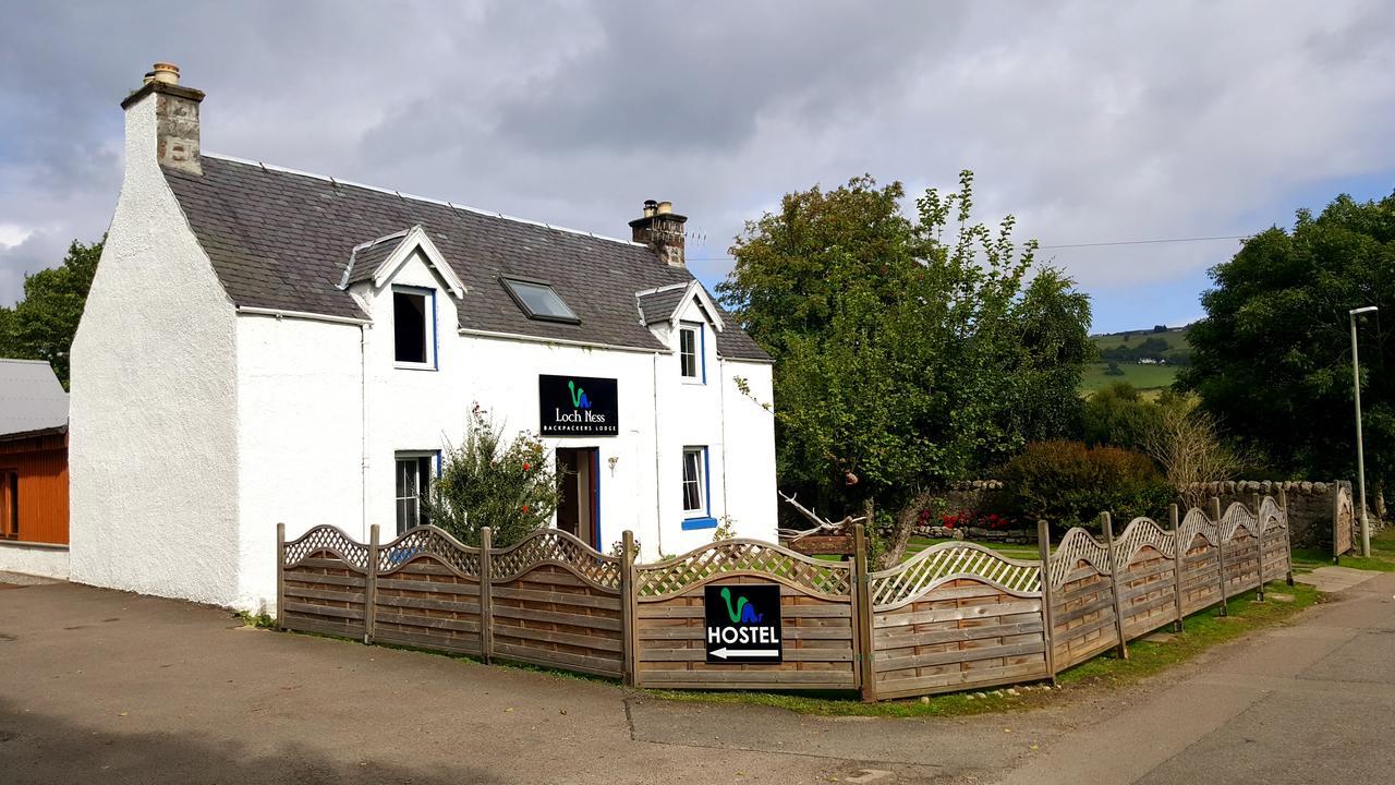 Loch Ness Backpackers Lodge ドラムナドロッキット エクステリア 写真